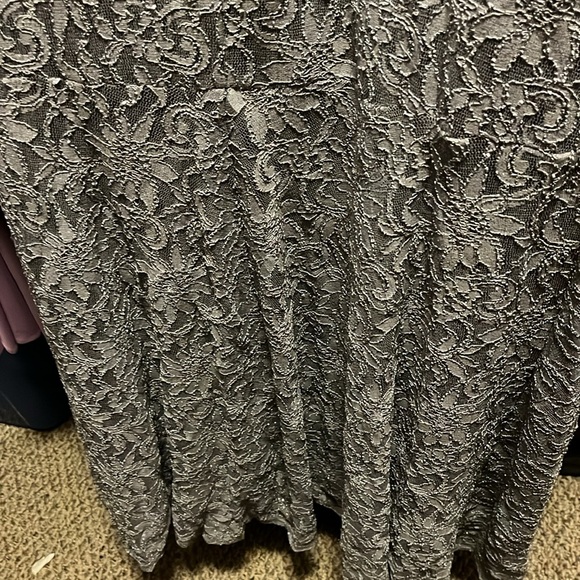 Bridal. Mother of the bride dress. Floor length size 16. Never worn. Smoky blue. - Picture 5 of 5